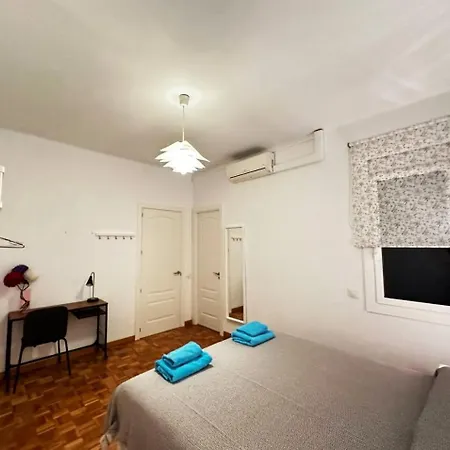 Nuevo Roger Habitaciones Couette-café *
